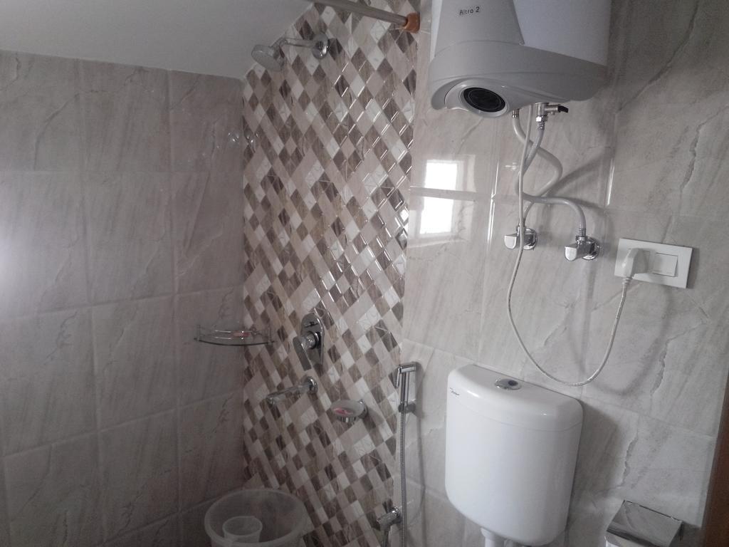 Srīnagar The Hyde Park Inn الغرفة الصورة